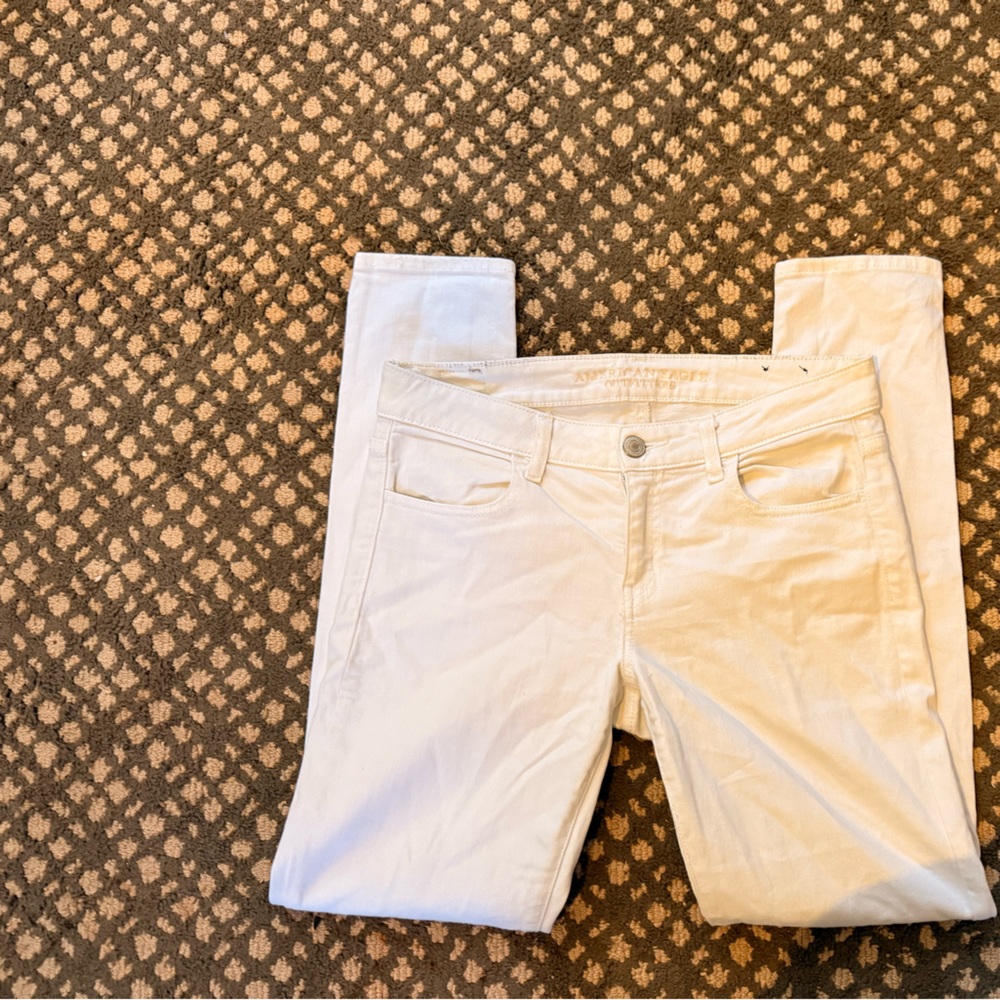 American Eagle Outfitters Off-White Skinny Jeans